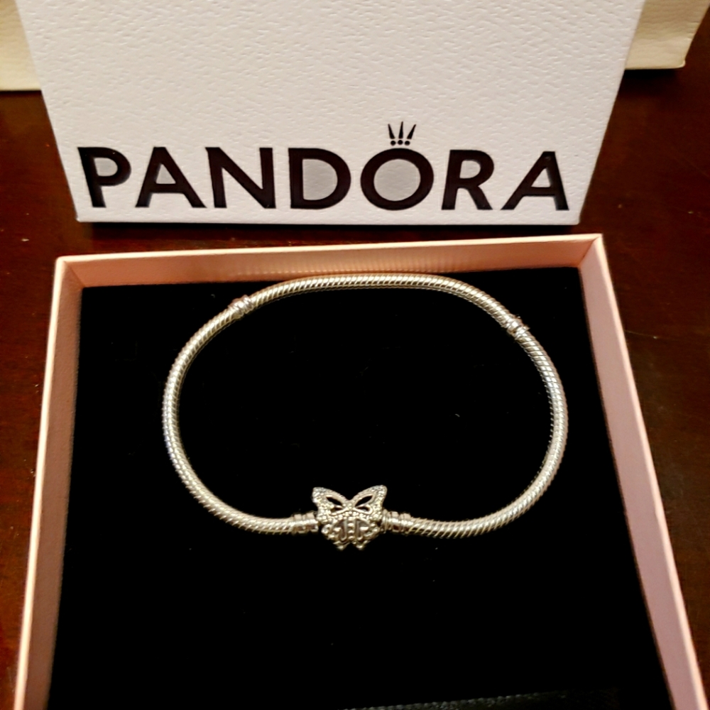 Pandora Moments Butterfly Clasp Snake Chain Bracelet